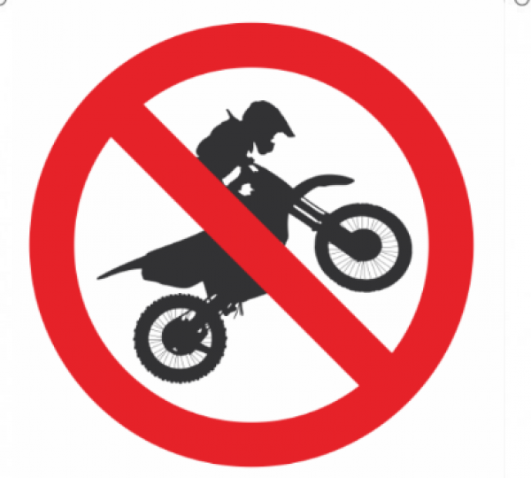 zdjęcie do
														 artykułu: Komunikat o zakazie wjazdu pojazdami typu quad oraz motocyklami, na teren leśny oraz jazdy po wałach przeciwpowodziowych zbiornika Maziarnia